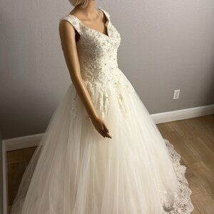 Narin Moda Wedding Dress Ball Gown Size 8 and EU Size 38